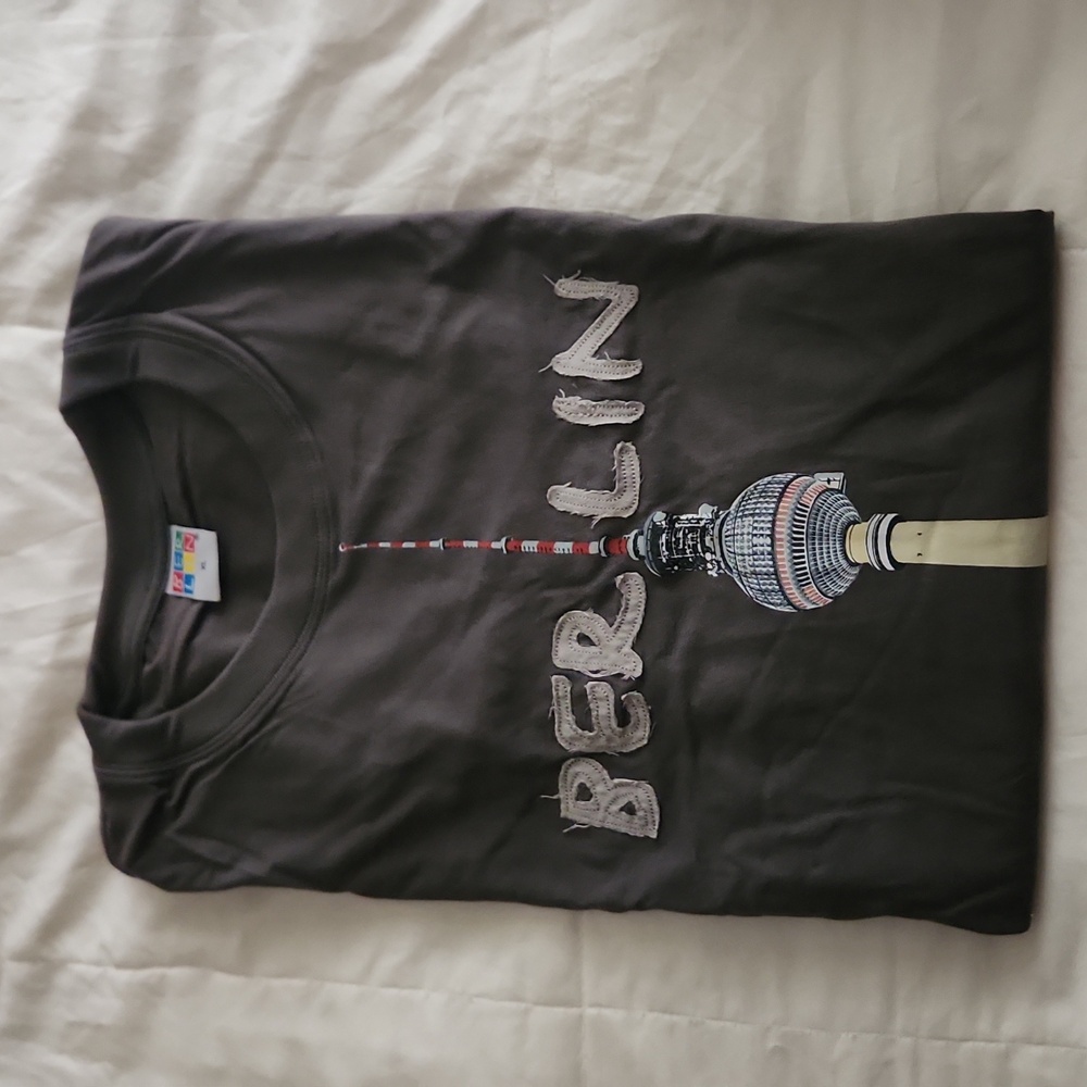 Mens T shirt